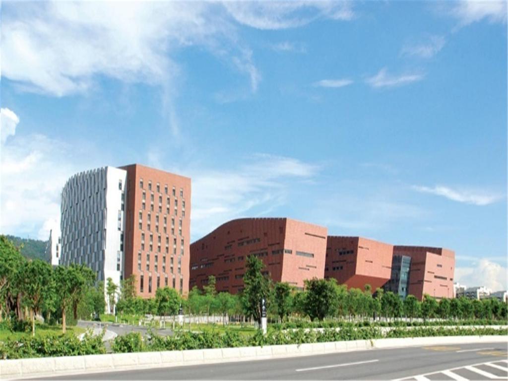 Отель Guangzhou Baiyun International Convention Center Экстерьер фото